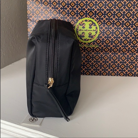 NWT TORY BURCH NYLON BRIGITTE COSMETIC CASE - Picture 3 of 8